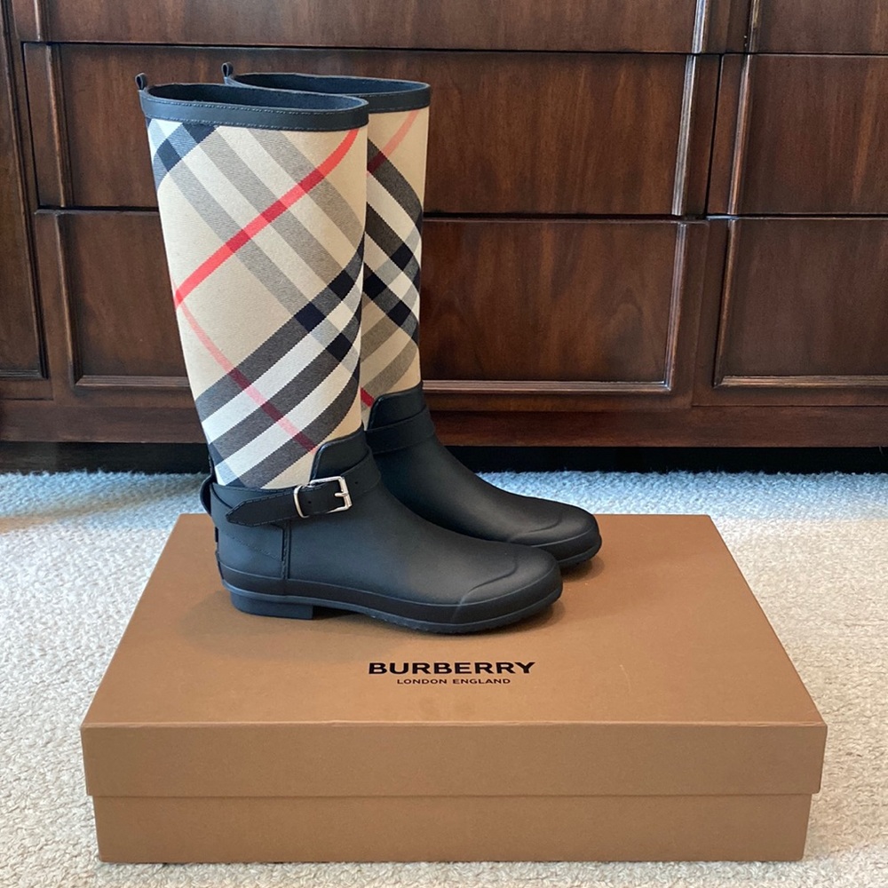 NWT and Box Burberry Rainboot in vintage check